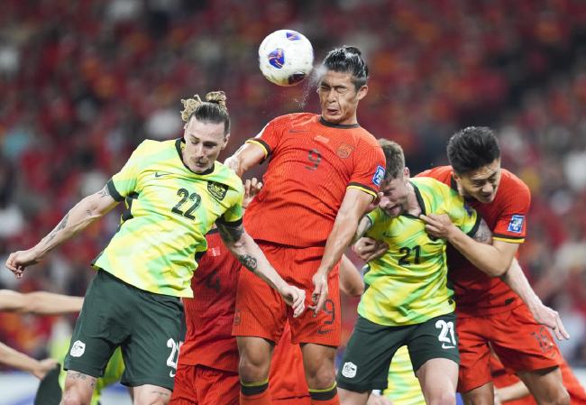 国足主场0-2不敌澳大利亚